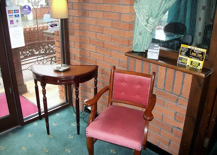 Royal Oakwell Hotel